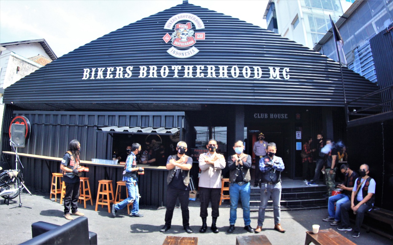 Keren…..Bikers Motor Gede Ikut Perangi Corona - IndoChannel