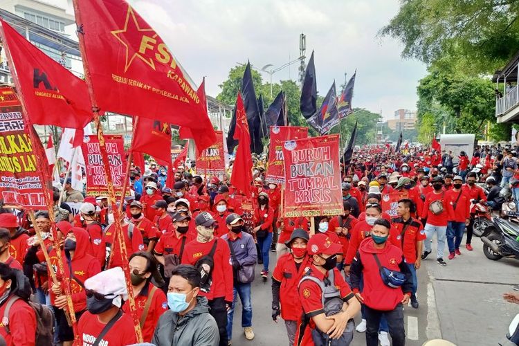 Hari Ini Buruh Demo di Gedung DPR Tolak UU Cipta Kerja