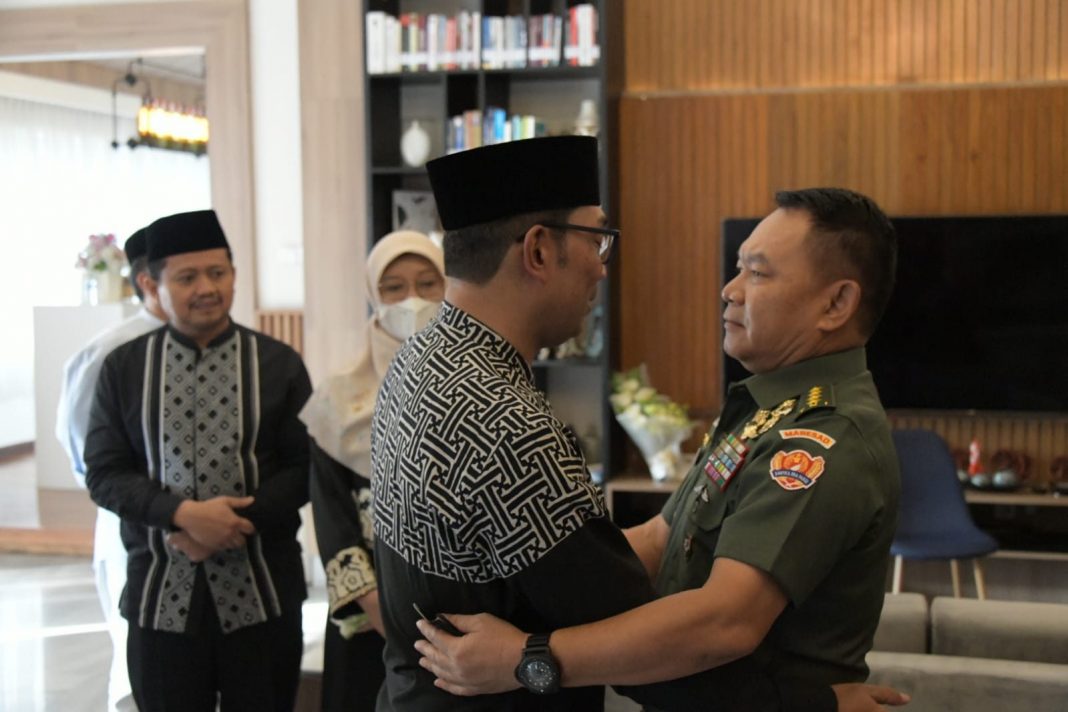 Datangi Gedung Pakuan Bandung, KSAD Doakan Almarhum Emmeril Khan Mumtadz