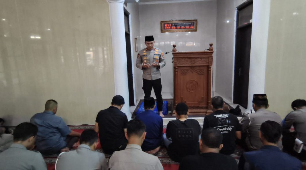 Polsek Sukajadi dan Warga Gelar Doa Bersama untuk Kedamaian Bangsa