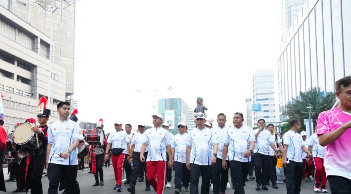 Panglima TNI Hadiri Olahraga Bersama Hari Bhayangkara ke-80, Perkuat Soliditas TNI-Polri