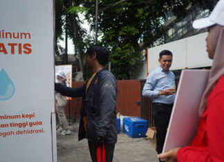 Panas Ekstrem Mengintai, PMI Perkuat Perlindungan Pekerja Rentan dengan Pos Hidrasi Panas Ekstrem Mengintai, PMI Perkuat Perlindungan Pekerja Rentan dengan Pos Hidrasi