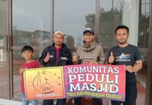 Komunitas Peduli Masjid Tebar 1500 Mushaf Al-Qur’an dan 250 Buku Iqra ke Wilayah Pelosok Jawa Barat